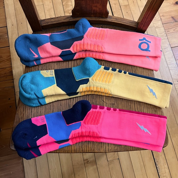 Nike Other - 🤩 NIKE ATHLETIC SOCKS- Lot of 3‼️Unisex HYPER ELITE DRI FIT- 1 Med/ 2 Large 🏀